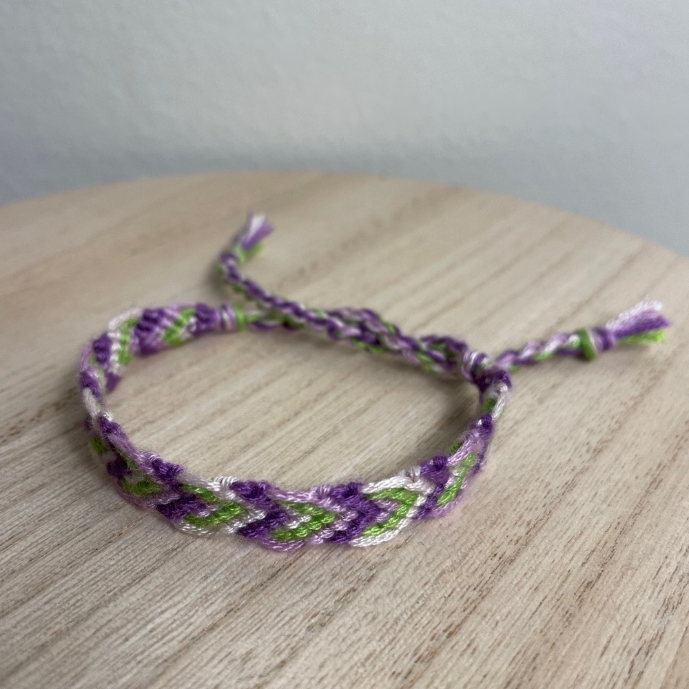 Violet Garden‎ Woven Bracelet